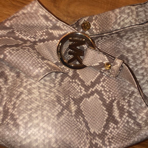 💎MICHAEL Kors 💎 🐍 Snake Pattern Hobo 💎Pre❤️’d - Picture 8 of 8